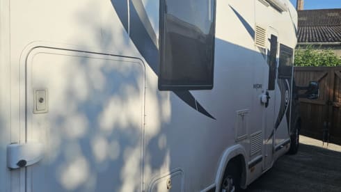 Nutkin – 4 berth Chausson integrated from 2018