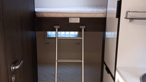 6 berth Ford alcove from 2021