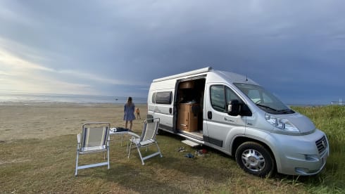 Moses The Van – Moses The Van: 4 person Fiat bus camper from 2011