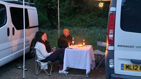 Molly – Beautifully converted Off-grid Campervan