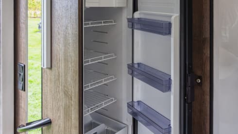 1. Ford Benimar Cocoon 463 for 4 people (Model 2024)