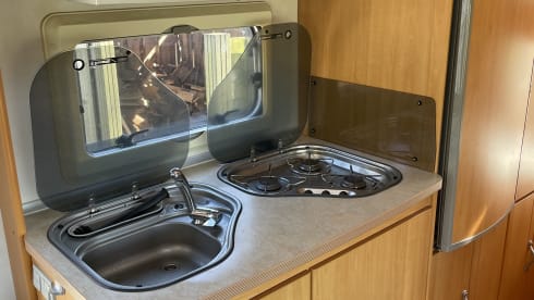 LMC A 651 G alcove 6 persons