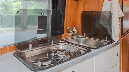 Onze Brût – 2-person Pössl bus from 2014