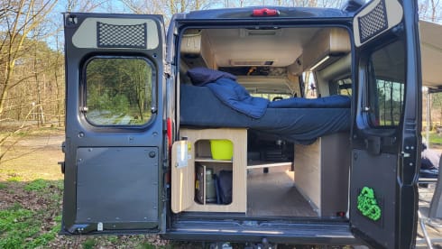 Buszz – Hymer RIo '14, 4 seater/2 bedroom. Compact, surprisingly spacious