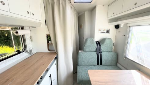 FamilyTime – 5p Knaus semi-integrated from 1996