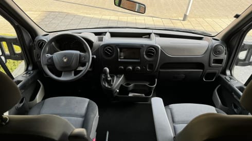 Bastard – 5p Renault semi-integrated from 2014