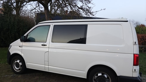 De Busss – 2p Volkswagen bus uit 2015