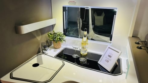 Adria Mobil  – 5p Adria Mobil semi-integrated from 2019