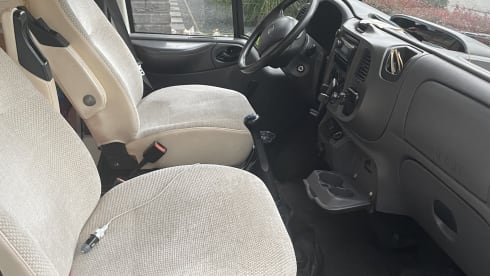 De Berenbus – Ford Transit 2003