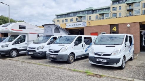 Skye2 – 4 berth campervan with pop top roof