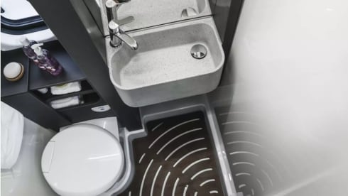 Luxury Mobilvetta Admiral 5.1