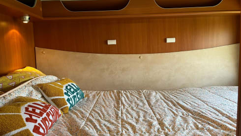 Willem – Nice and complete 6 person camper