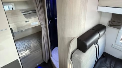 Herbie – Comfortable 4/5/6 berth Chausson Flash motorhome with all of the comforts