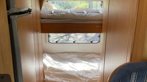 LMC A 651 G alcove 6 persons