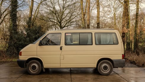 Desert  - Gezellige en robuuste VW T4 multivan met hefdak