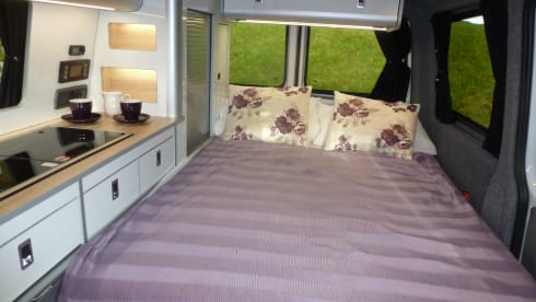 Betsy – Betsy the VW Campervan from 2023 sleeps 4