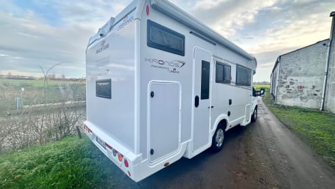 Mobilhome Op Sjok – Familievriendelijke Mobilhome – RollerTeam 274 TL Ruim Comfortabel (4p)