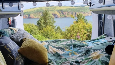 BETTY BOXER – BETTY - PEUGEOT BOXER XLWB - Quirky converted campervan 