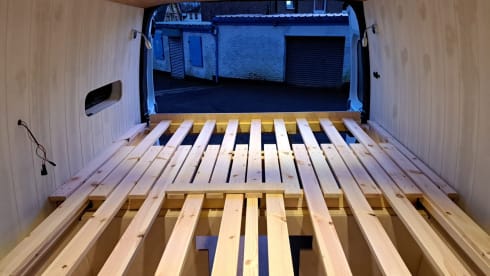 Daisy ✨ 🚐 ⛰️ 🌊  – Professionally converted Vauxhall Movano fully off-grid adventure Campervan