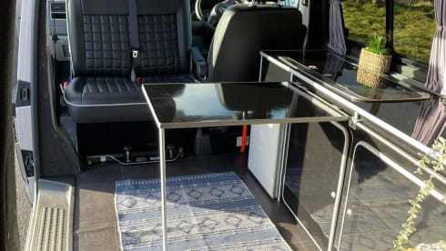 Jeff – Jeff- 4 Berth Volkswagen Campervan - New Professional Conversion
