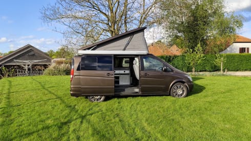 4p Mercedes-Benz campervan from 2012