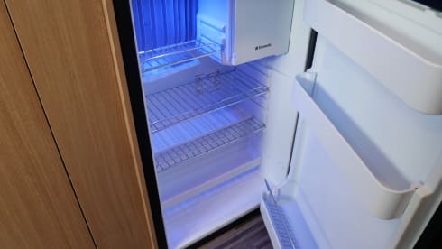 Sun Living Flexo 6.40 , 2 sleeping 4 seats, length beds, air conditioning!!