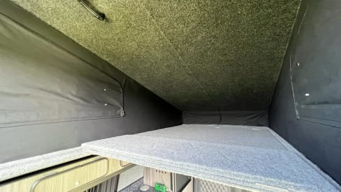 Carrie – 4-Berth Volkswagen Campervan from 2016