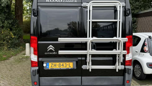 2p Pössl bus uit 2016