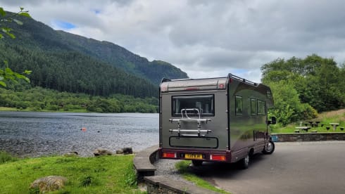 Family Mercedes  Rimor 6berth/6belt Motorhome Hire  – 6 berth Mercedes-Benz Rimor