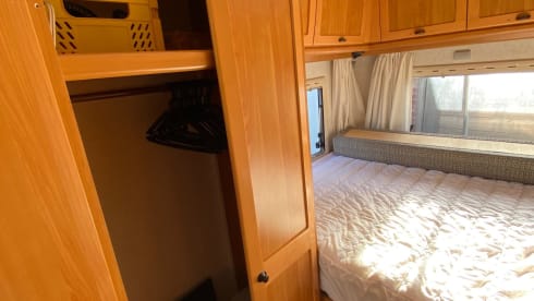 Camper2Go – 5p Hymer Integral from 1997, possibly with bicycles