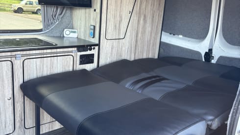 Daisy  – Daisy - 2 Berth Campervan! 