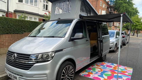 Silver Monte Carlo VW 2021 T6.1, solar panels & awning, sleeps 4