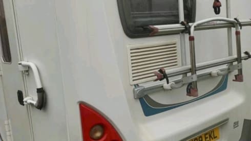 Journey cruiser – 5 berth ace adventurer from 2009 (7.5t - C1 license required)