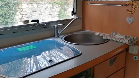 TATA – Miller Mansard Camper