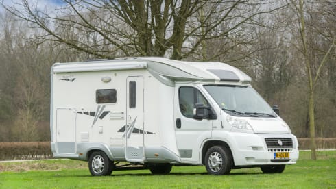 Aangenaam op de weg – 4p Fiat Ducato Giottiline semi-integrated from 2011