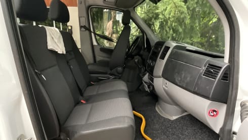 2p Mercedes-Benz bus from 2012