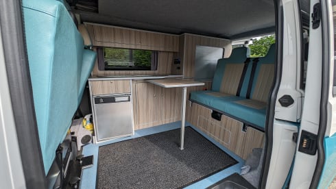 Loki – 4 berth Volkswagen campervan