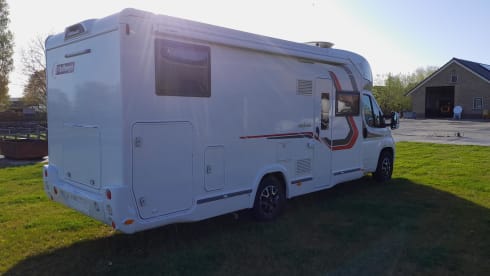 4p Challenger semi-integrated uit 2019