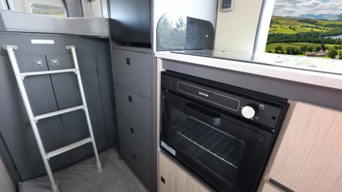 68 – Campervan Autotrail Expedition 68 a 4 posti letto, disponibile dal 2026.