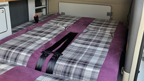 Hybrid – Compact Hybrid Family camper