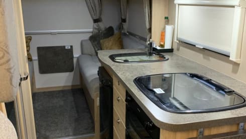 Ellie – 6 berth Peugeot semi-integrated from 2019