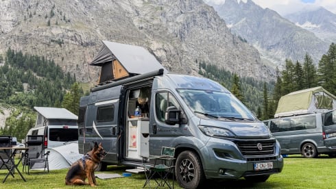 Freddy – Freddy | 4p adventure camper • compact, compleet & off-grid.