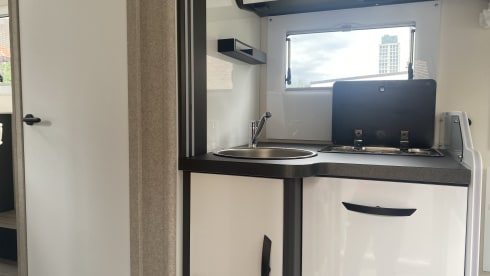 onze avantgarde – 4p McLouis semi-integrated uit 2024