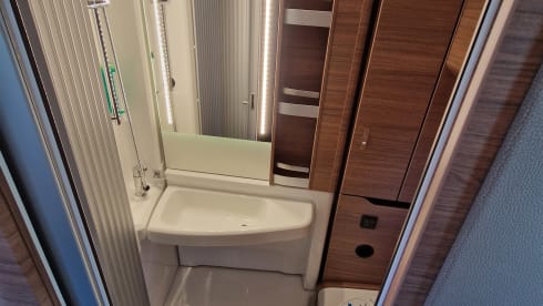 Knaus Van Wave 640 MEG Vansation - Perfekt für zwei-vier Personen