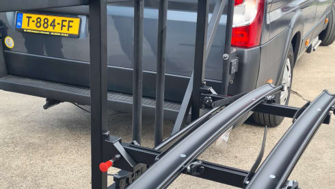 4p Knaus bus from 2021