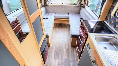 Hercules – 4 berth Peugeot Boxer - newly refurbished 