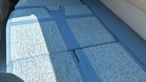 4p Volkswagen bus from 1998