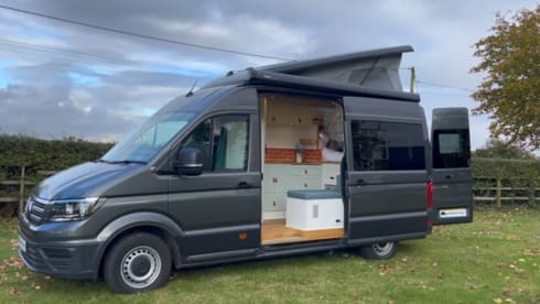 CamperHan  – CamperHan! 2020 VW Crafter, auto, newly converted 4 berth with pop top 