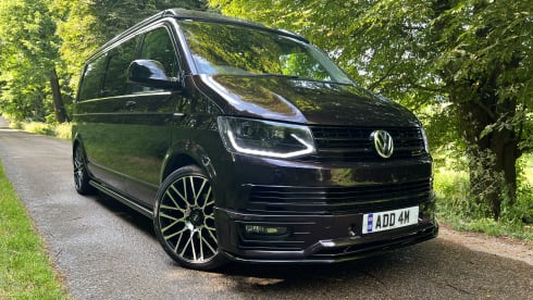 ADDAM – 4 berth Volkswagen bus from 2016