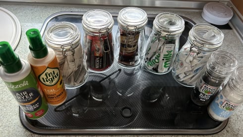 BeeHappy Motorhome Hire 🐝 – Beautiful 4 berth motorhome perfect for a couple or small family. 